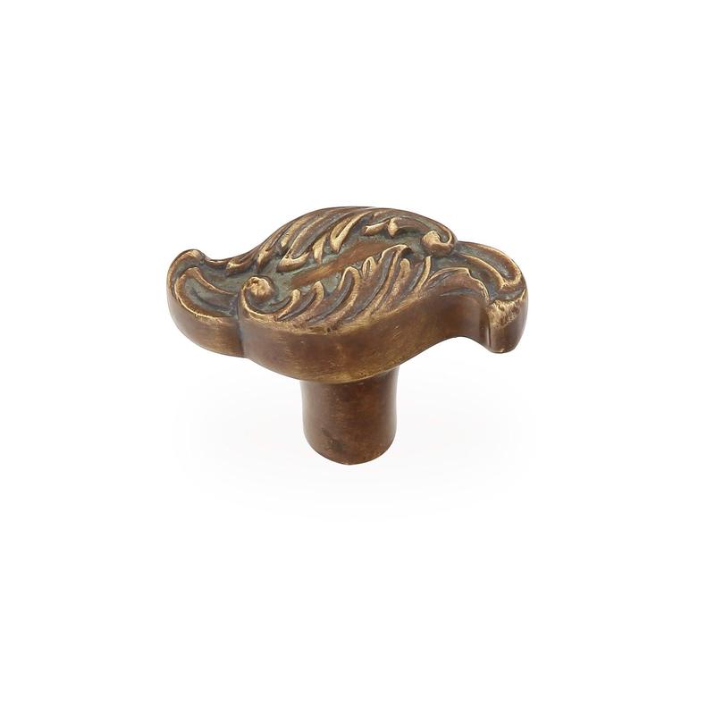 Schaub and Company Knob, Oblong, Monticello Brass, 7/8" x 2" dia 996-MBR