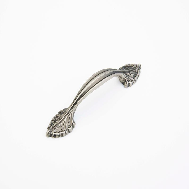 Schaub Pull, Corinthian Silver, 96 mm cc 871-CrS