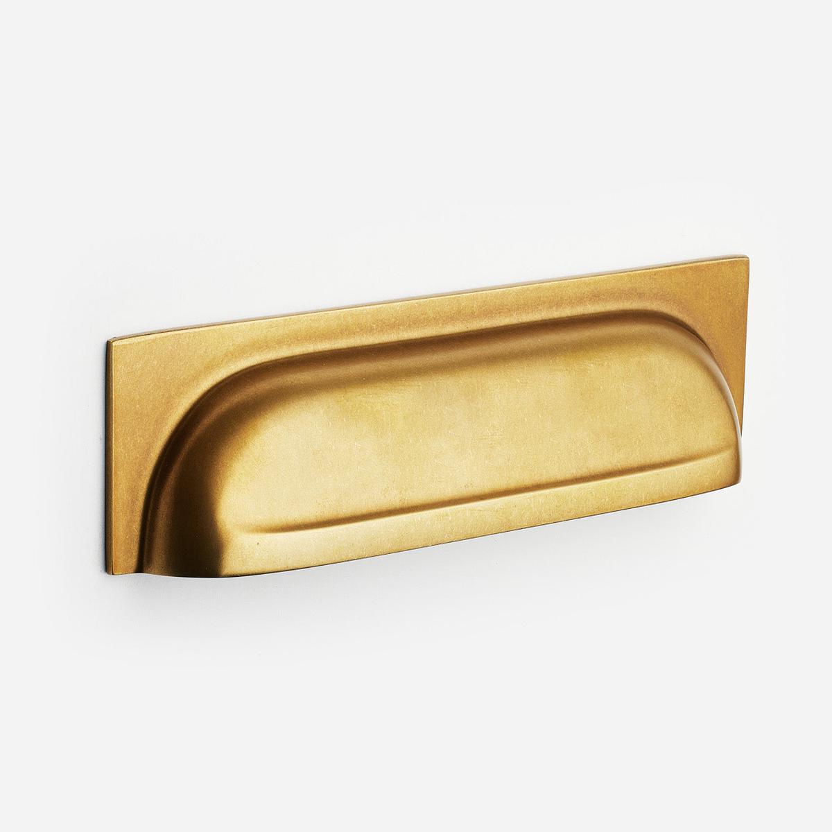 Suffolk Pull, 6" - Aged Brass (Lacquered)