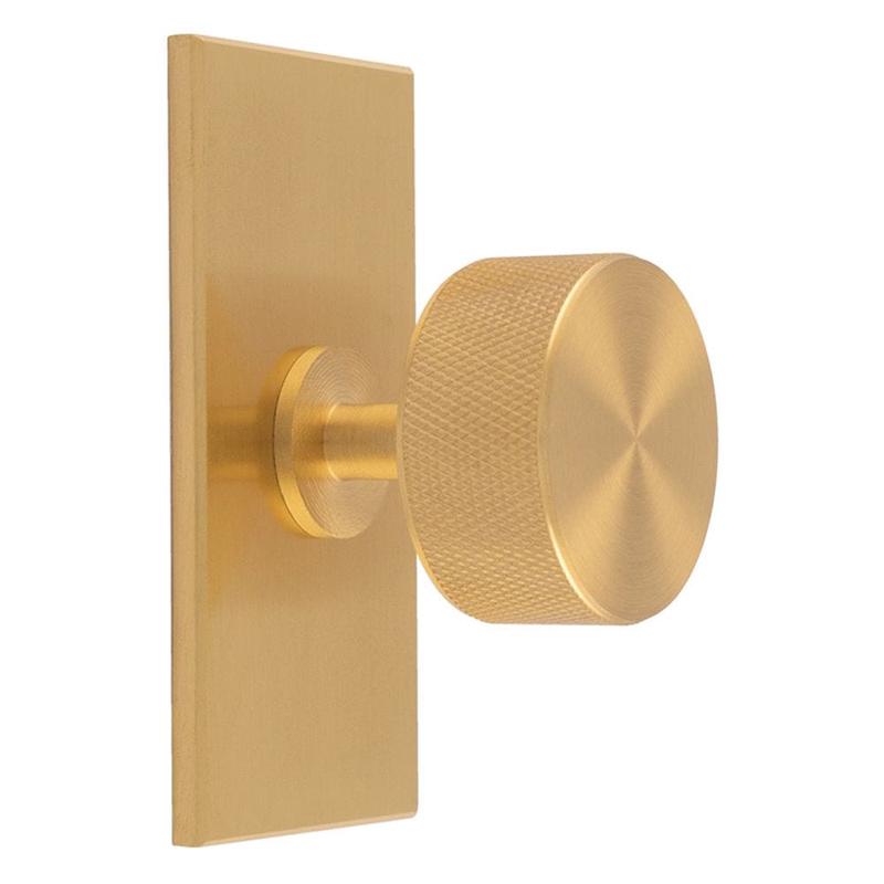Carlisle Brass - Knurled Radio Knob on Backplate - Satin Brass