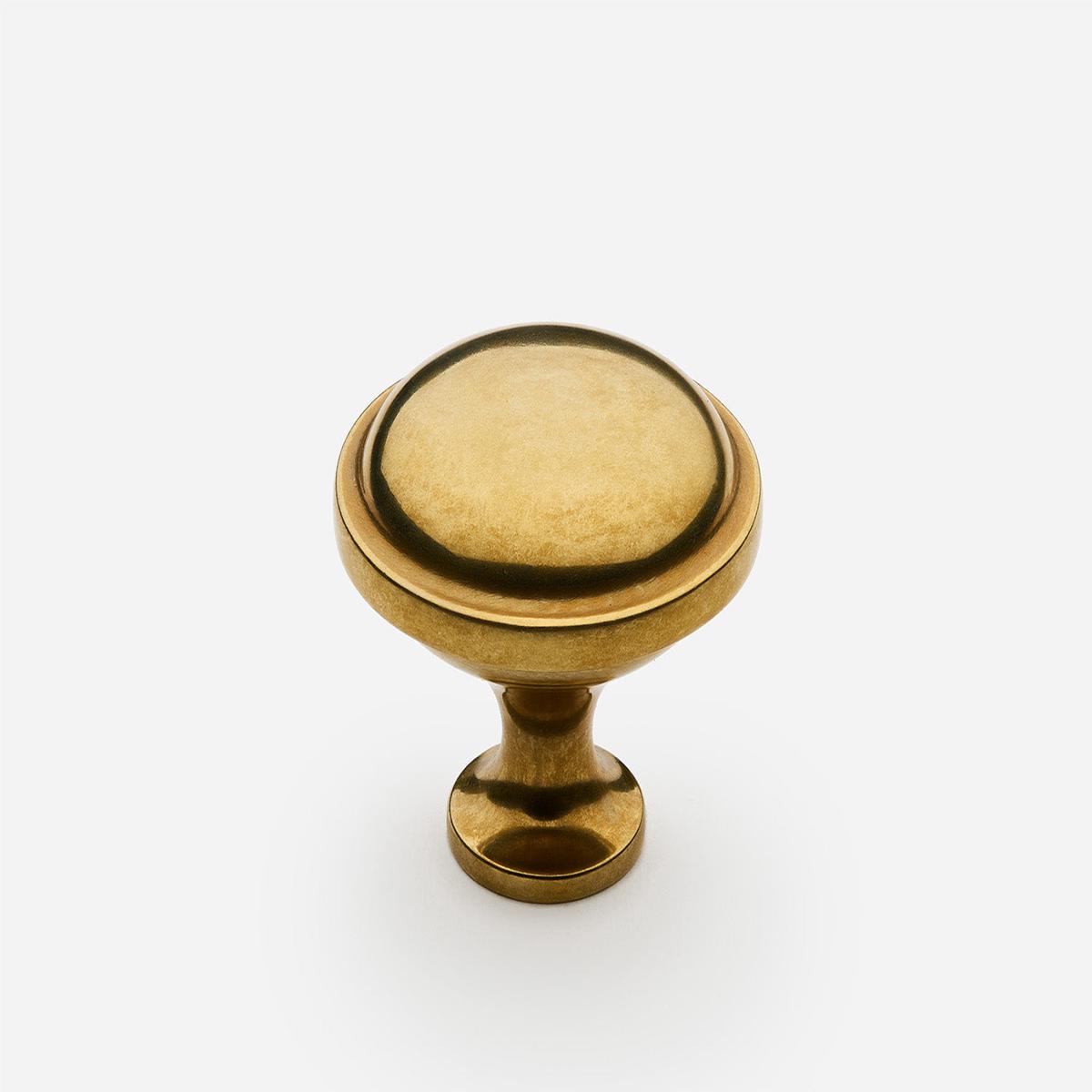 Royal Knob - Standard | Aged Brass (Lacquered)