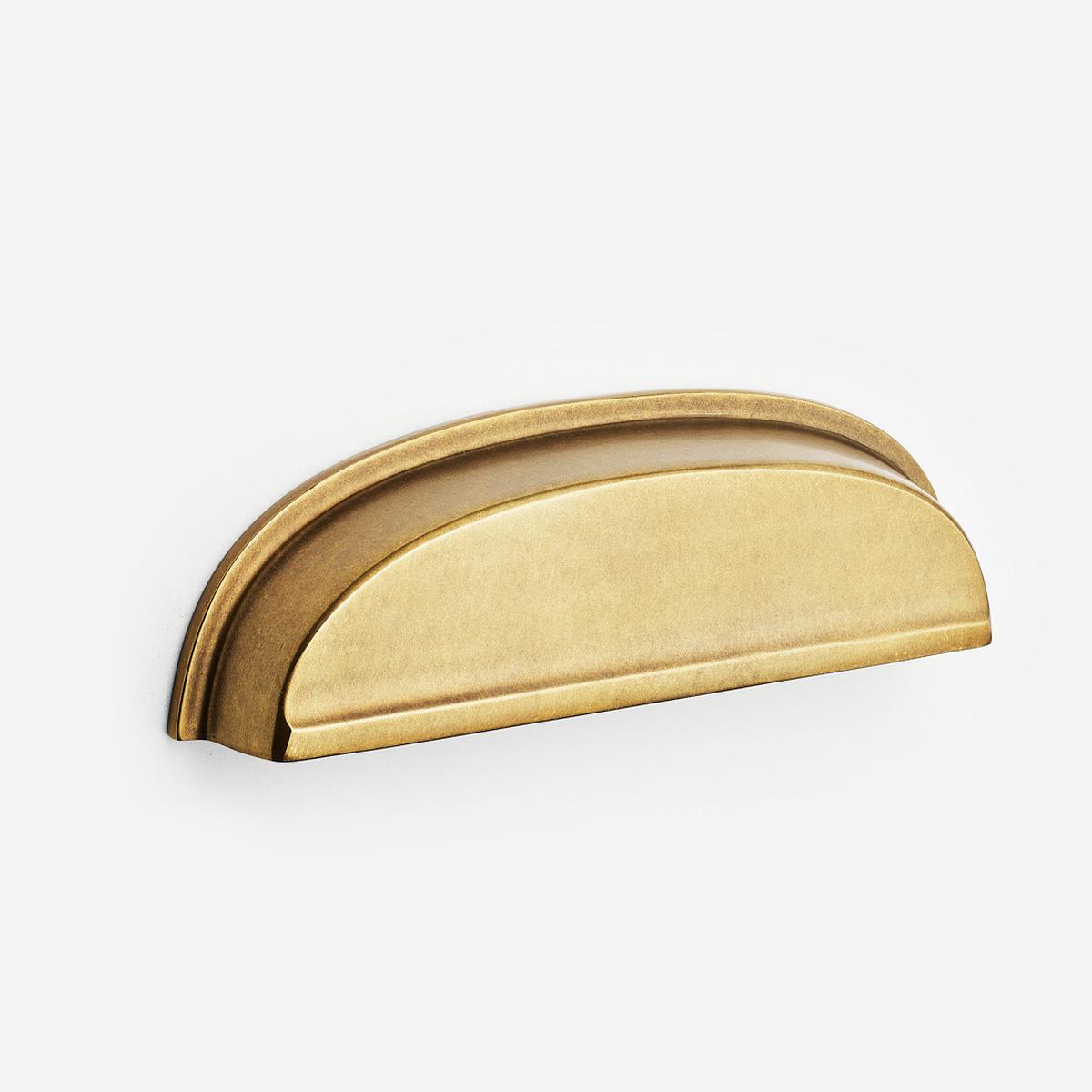 Royce Pull, 6" - Aged Brass (Lacquered)